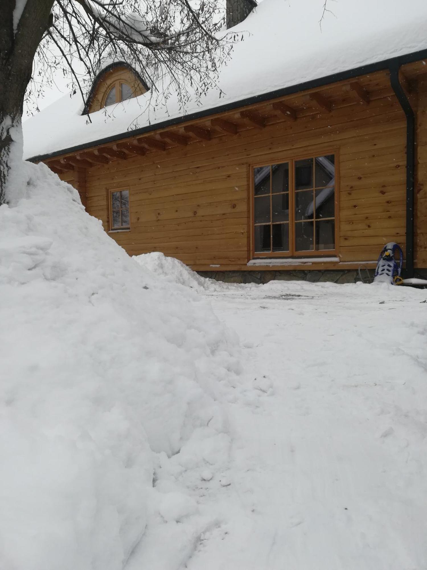 Fajna Chatka Ustrzyki Dolne Exteriör bild